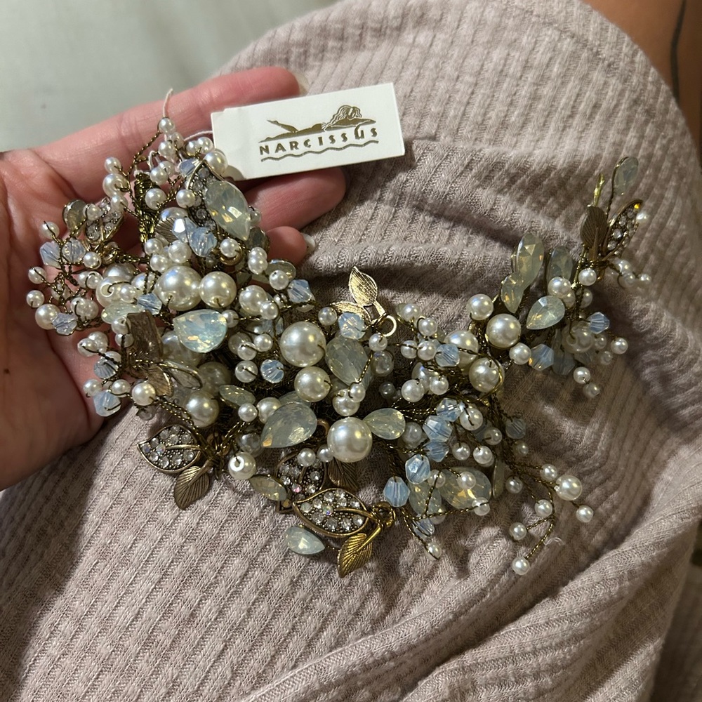 NARCISSUS bridal beaded hair piece